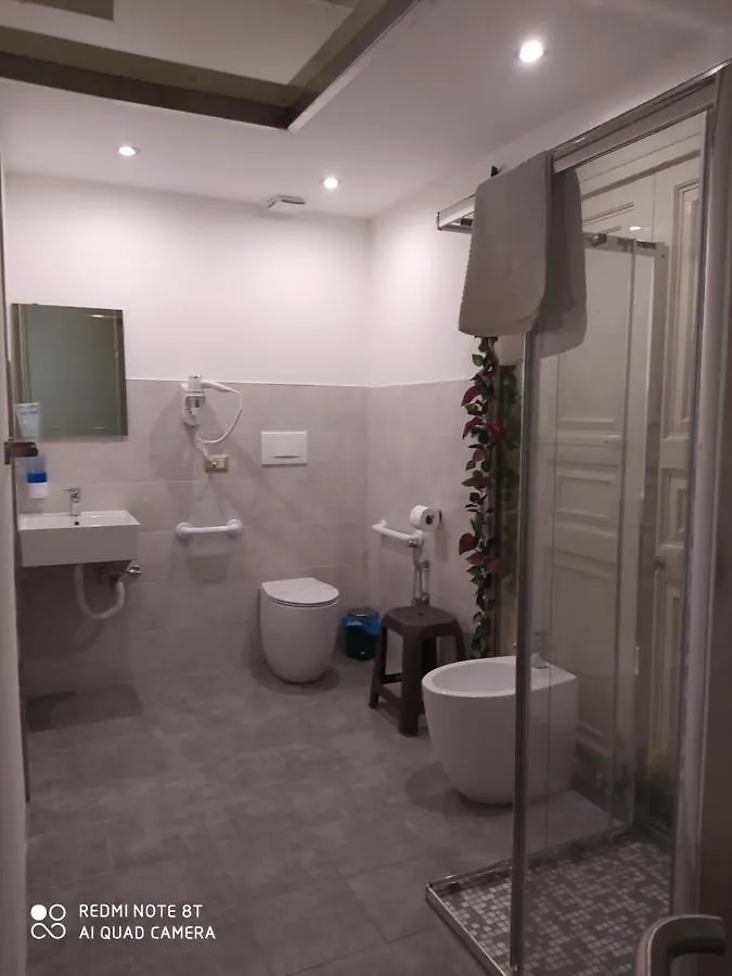 Let's B&B Catane 2*,  Italie